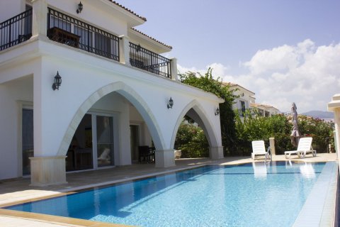 Villa  i Esentepe, Girne,  Nr. 13044 - 7