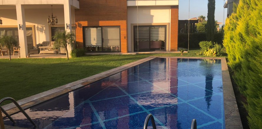 5+2 Villa  i Mersin, Tyrkiet Nr. 15108