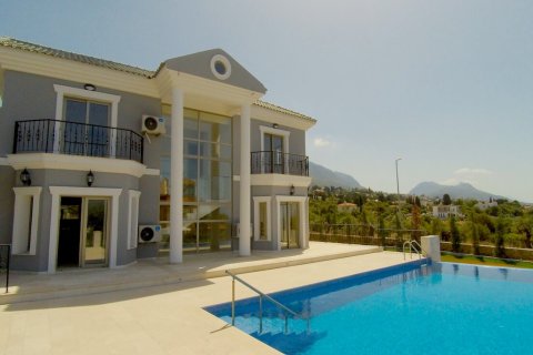 3+2 Villa  i Girne,  Nr. 15821 - 8