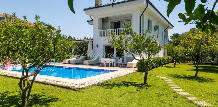 5+1 Villa  i Kemer, Antalya, Tyrkiet Nr. 9896