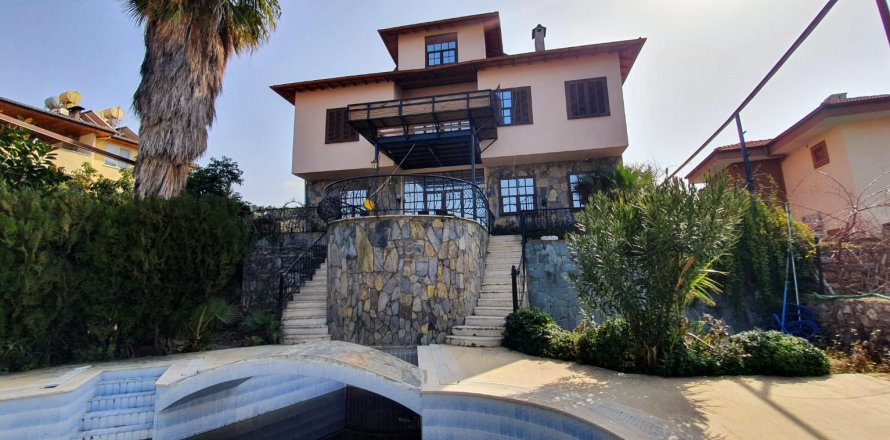 6+2 Villa  i Demirtas, Alanya, Antalya, Tyrkiet Nr. 39982