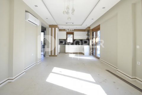 3+1 Villa  i Kemer, Antalya, Tyrkiet Nr. 63775 - 4