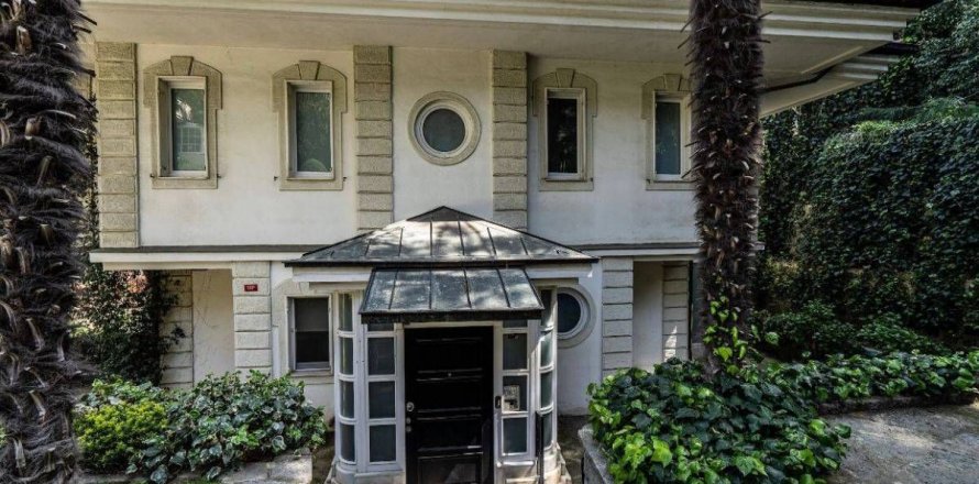 5+1 Villa  i Sariyer, Istanbul, Tyrkiet Nr. 65781