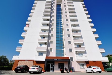 2+1 Lejlighed  i Mahmutlar, Antalya, Tyrkiet Nr. 64149 - 2