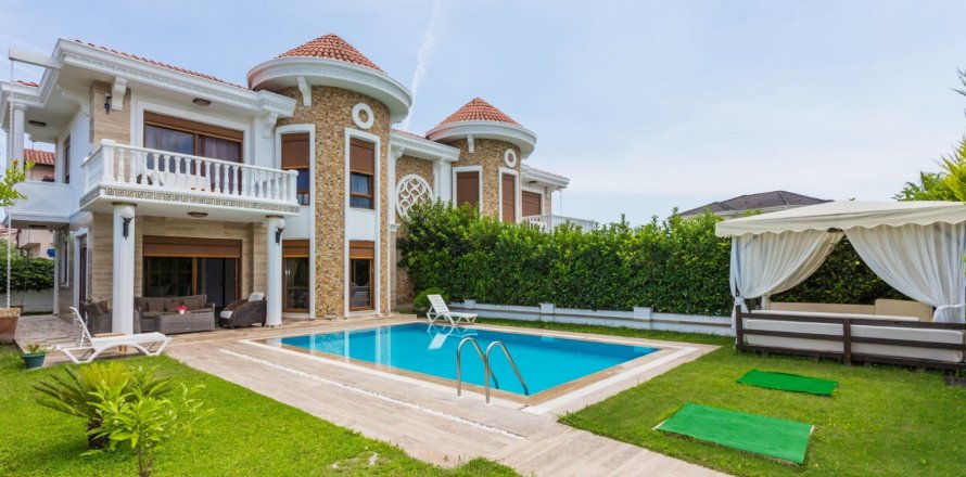 3+1 Villa  i Kemer, Antalya, Tyrkiet Nr. 70281