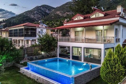 5+1 Villa  i Fethiye, Mugla, Tyrkiet Nr. 69778 - 2