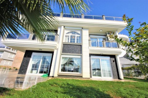 3+1 Villa  i Alanya, Antalya, Tyrkiet Nr. 64263 - 2