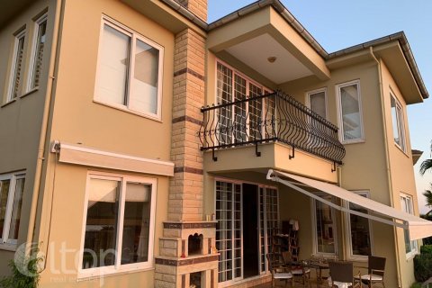 3+1 Villa  i Alanya, Antalya, Tyrkiet Nr. 76161 - 2