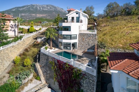 5+1 Villa  i Alanya, Antalya, Tyrkiet Nr. 73405 - 1