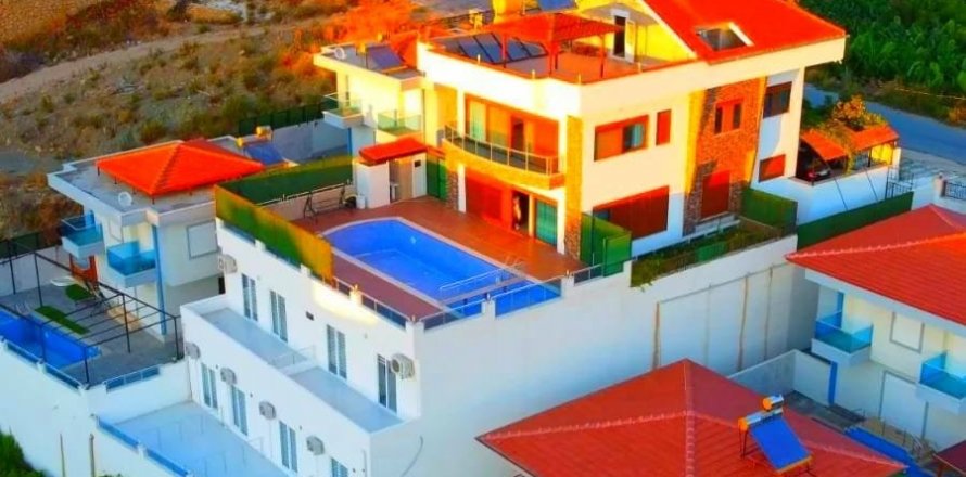 11+1 Villa  i Alanya, Antalya, Tyrkiet Nr. 77615