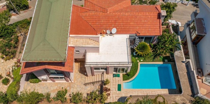 3+2 Villa  i Marmaris, Mugla, Tyrkiet Nr. 83339