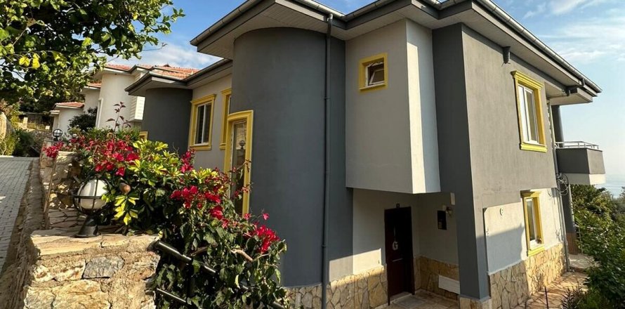 3+1 Villa  i Alanya, Antalya, Tyrkiet Nr. 83032