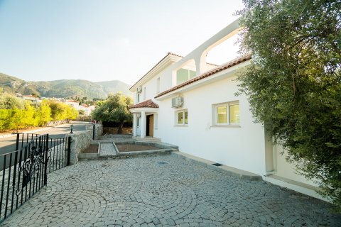 Villa  in Girne,  Nr. 12754 - 10