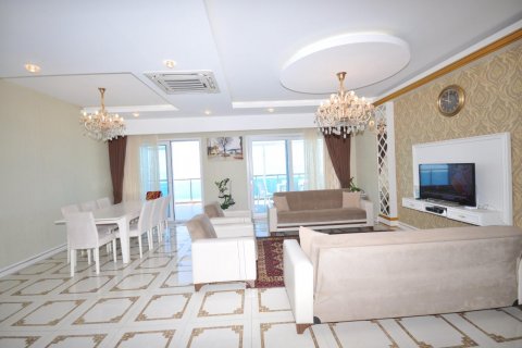 3+1 Wohnung  in Mahmutlar, Antalya, Türkei Nr. 24353 - 8