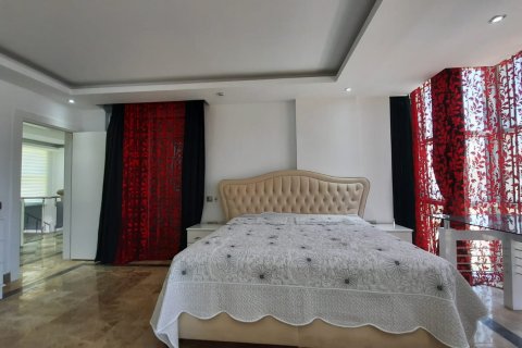 5+1 Villa  in Kargicak, Alanya, Antalya, Türkei Nr. 28563 - 2