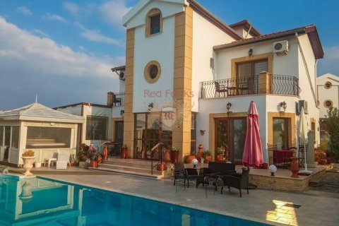 4+1 Villa  in Girne,  Nr. 48014 - 1