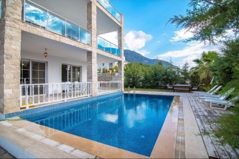 5+1 Villa  in Ovacik, Mugla, Türkei Nr. 64888 - 1