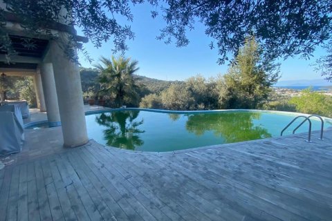 4+2 Villa  in Bodrum, Mugla, Türkei Nr. 63649 - 2