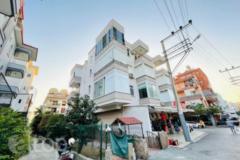 2+1 Wohnung  in Alanya, Antalya, Türkei Nr. 77611 - 3