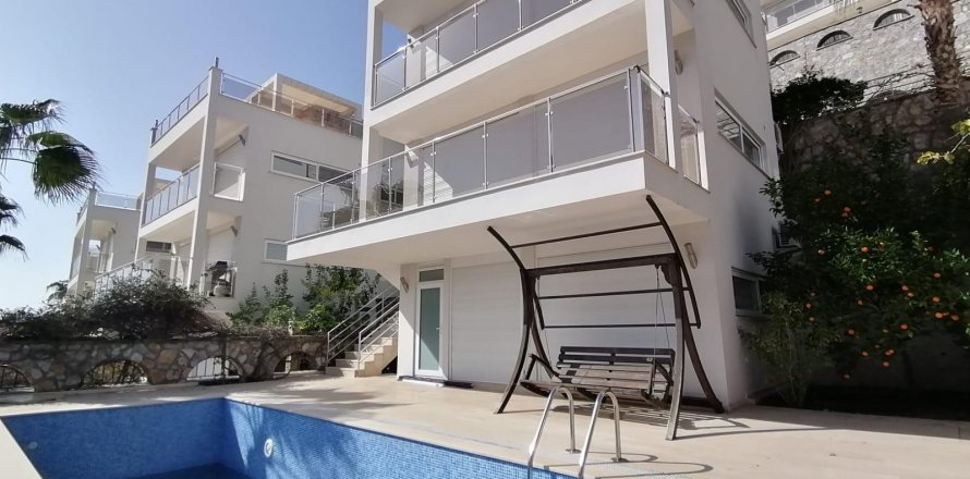 3+1 Villa  in Konakli, Antalya, Türkei Nr. 84368