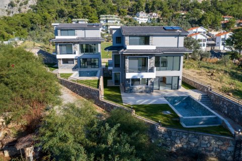 4+1 Villa  in Fethiye, Mugla, Türkei Nr. 81527 - 2