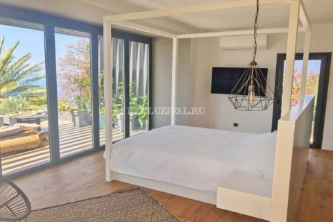 Villa for rent  in Bodrum, Mugla, Turkey, 5 bedrooms, 400m2, No. 9914 – photo 29