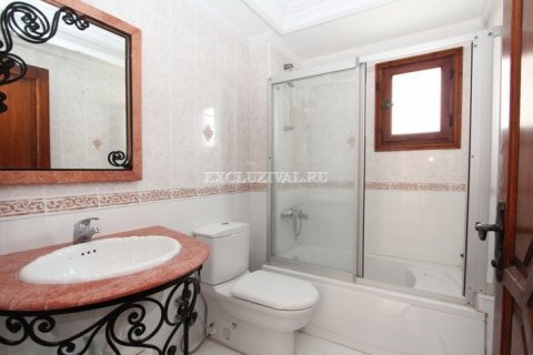 Villa for rent  in Bodrum, Mugla, Turkey, 4 bedrooms, 200m2, No. 9852 – photo 16