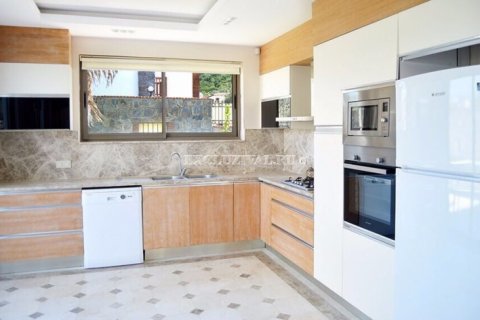 Villa for rent  in Bodrum, Mugla, Turkey, 3 bedrooms, 160m2, No. 9844 – photo 12