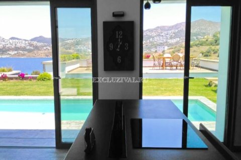 Villa for rent  in Bodrum, Mugla, Turkey, 5 bedrooms, 210m2, No. 9917 – photo 13