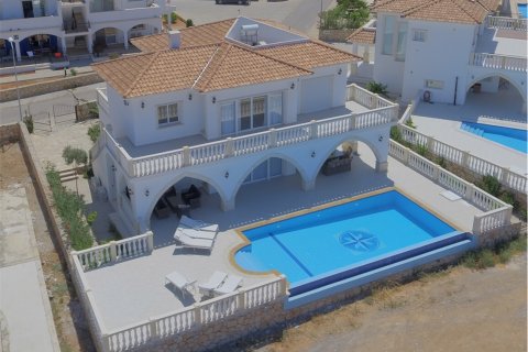 Villa for sale  in Esentepe, Girne, Northern Cyprus, 180m2, No. 13044 – photo 8