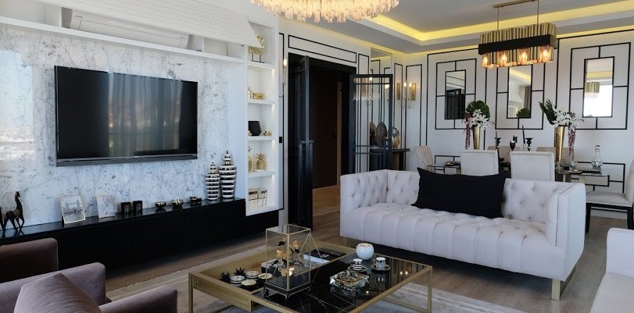 4+1 Apartment  in Istanbul, Turkey No. 14537