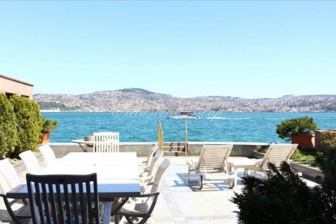 Villa for sale  in Istanbul, Turkey, 5 bedrooms, 300m2, No. 16254 – photo 1
