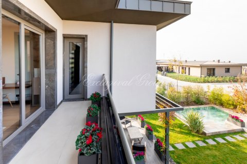 Villa for sale  in Istanbul, Turkey, 5 bedrooms, 271m2, No. 16334 – photo 8