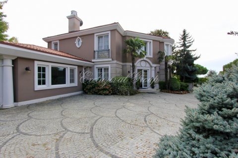 Villa for sale  in Istanbul, Turkey, 6 bedrooms, 350m2, No. 16260 – photo 5