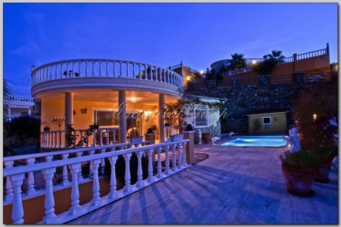Villa for sale  in Alanya, Antalya, Turkey, 3 bedrooms, 200m2, No. 20711 – photo 15