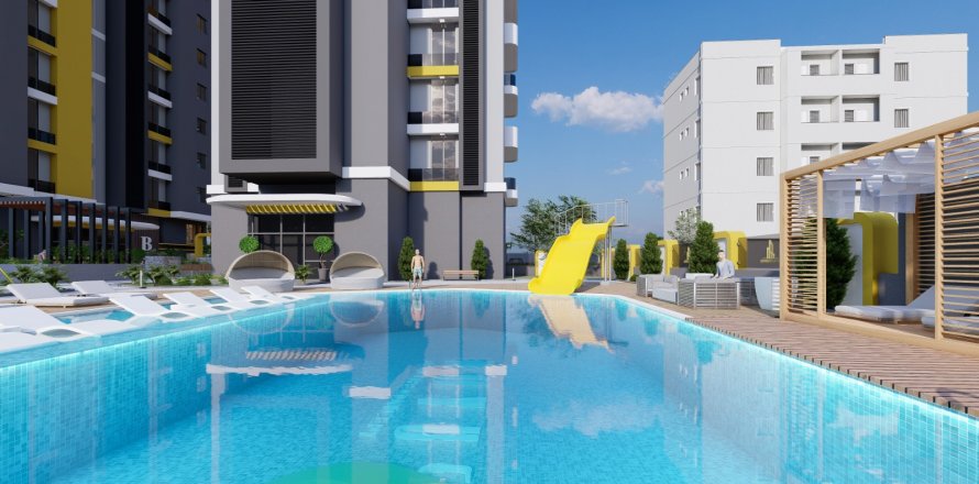 1+1 Apartment  in Mahmutlar, Antalya, Turkey No. 25449