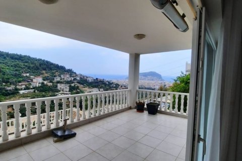 Villa for sale  in Tepe, Alanya, Antalya, Turkey, 4 bedrooms, 350m2, No. 25519 – photo 1