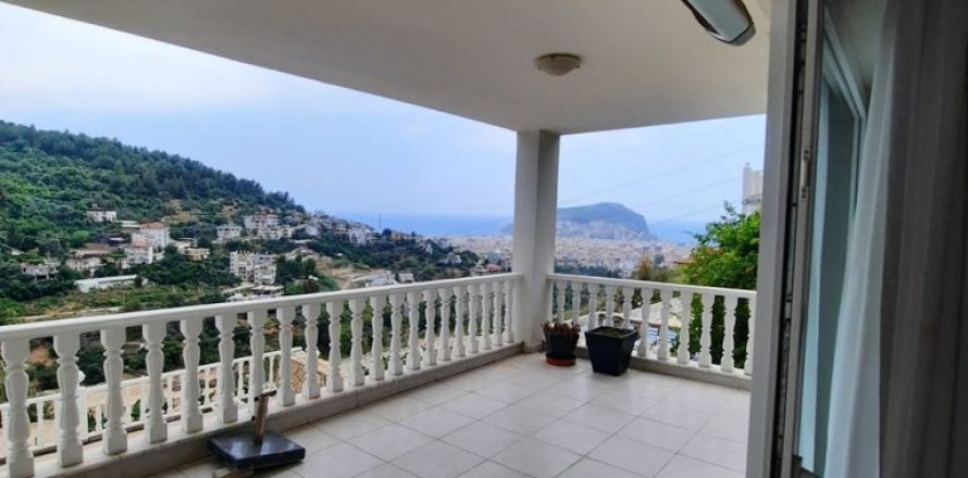 4+2 Villa  in Tepe, Alanya, Antalya, Turkey No. 25519