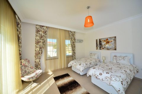 Villa for sale  in Alanya, Antalya, Turkey, 3 bedrooms, 250m2, No. 33086 – photo 9