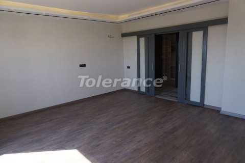 Apartment for sale  in Mersin, Turkey, 4 bedrooms, 250m2, No. 30582 – photo 7