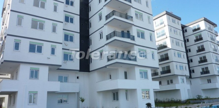 2+1 Apartment  in Antalya, Turkey No. 3000