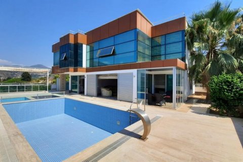 Villa for sale  in Alanya, Antalya, Turkey, 5 bedrooms, 250m2, No. 39938 – photo 1