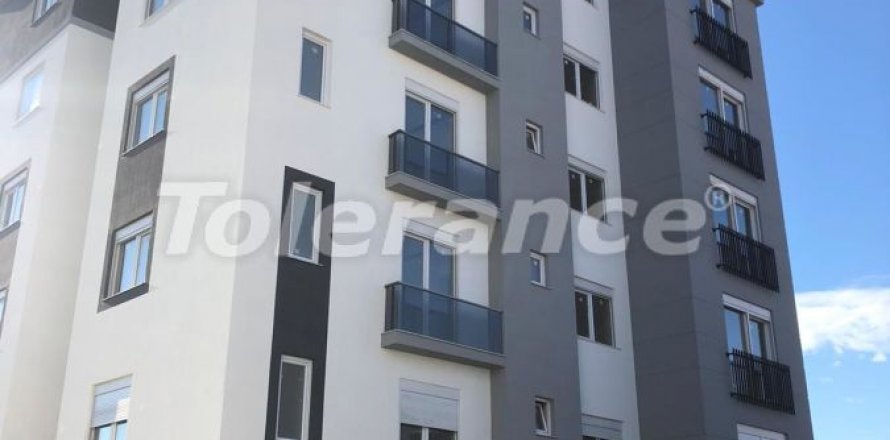 3+1 Apartment  in Antalya, Turkey No. 39171