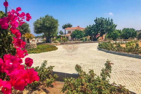 Villa for sale  in Girne, Northern Cyprus, 4 bedrooms, 515m2, No. 48049 – photo 15