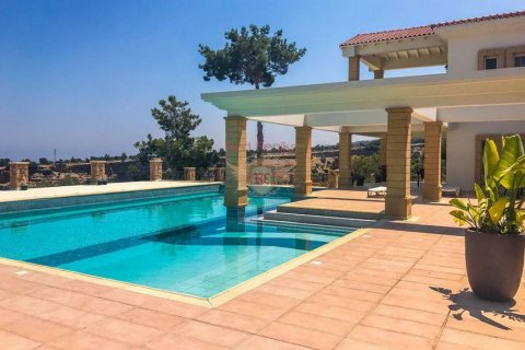 Villa for sale  in Girne, Northern Cyprus, 4 bedrooms, 515m2, No. 48577 – photo 3