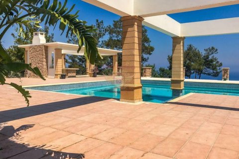 Villa for sale  in Girne, Northern Cyprus, 4 bedrooms, 515m2, No. 48577 – photo 12