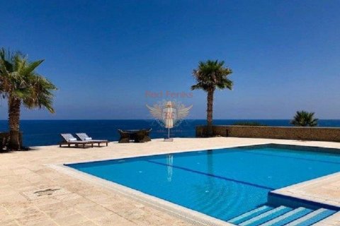 Villa for sale  in Girne, Northern Cyprus, 4 bedrooms, 300m2, No. 48637 – photo 2