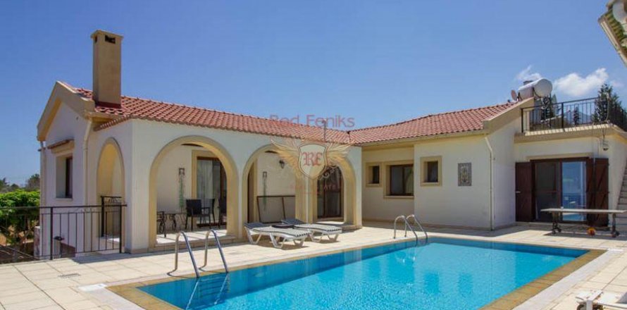 3+1 Villa  in Girne, Northern Cyprus No. 48131