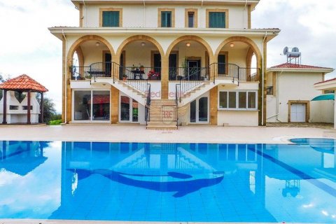 Villa for sale  in Girne, Northern Cyprus, 5 bedrooms, 600m2, No. 48551 – photo 2