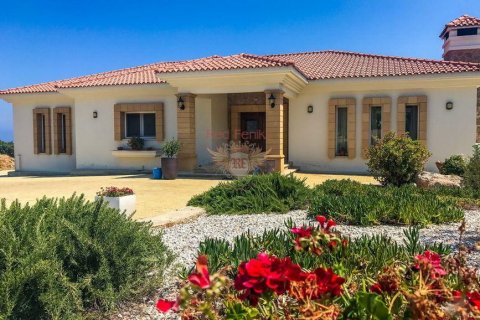 Villa for sale  in Girne, Northern Cyprus, 4 bedrooms, 515m2, No. 48049 – photo 17